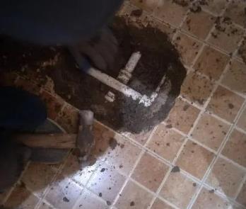 望奎卫生间漏水维修公司为您分享下卫生间渗水如何处理及注意事项